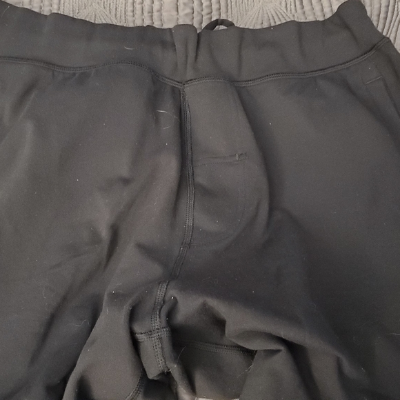 Men's Lg Lululemon pants - Picture 4 of 4